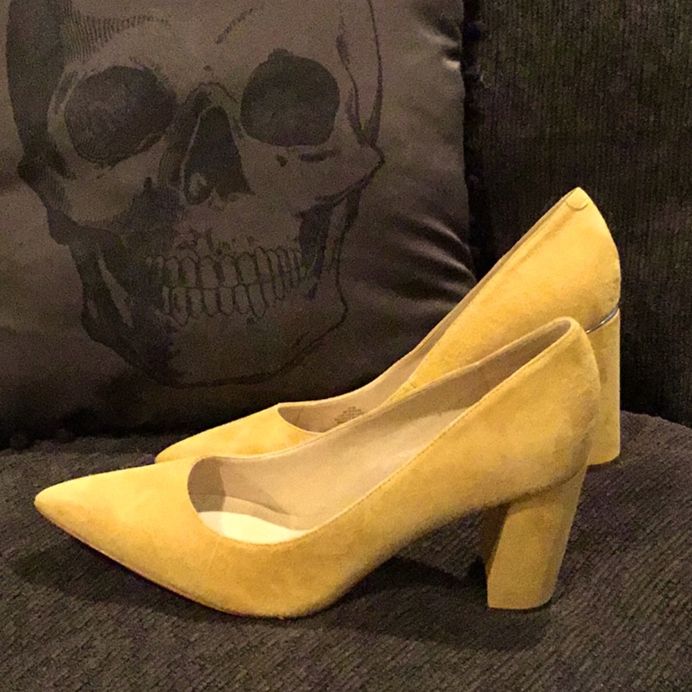 Marc Fisher yellow suede pumps